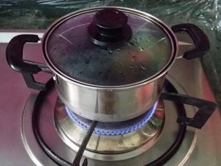 6、香辣鸭胗,加1小碗清水大火烧