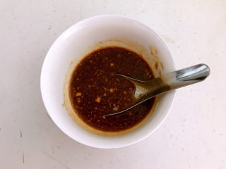 21、 糖醋焦熘豆腐,碗汁调匀备用