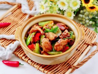 18、快手辣焖鸡块,成品