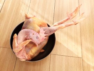 3、红烧溜达鸡,溜达鸡一只