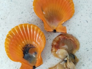 5、韭菜炒扇贝,完整取出