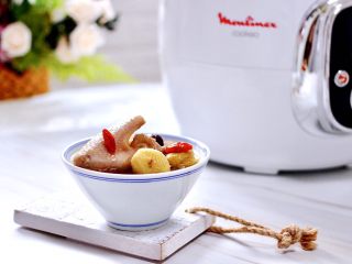 18、板栗炖土鸡汤,成品一