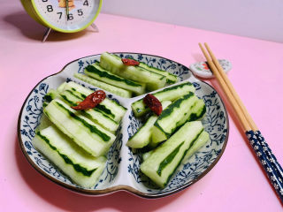 15、酸辣黄瓜条,酸辣黄瓜条完成啦！！！
