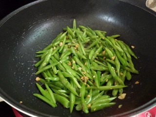 9、家常四季豆,炒勺