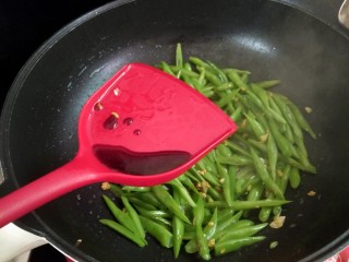 10、家常四季豆,加生抽