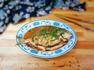 14、生抽金昌鱼,出锅盛盘