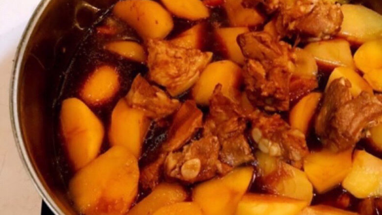 红烧土豆排骨