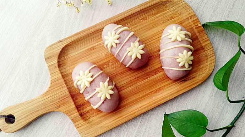 紫薯红枣花朵馒头