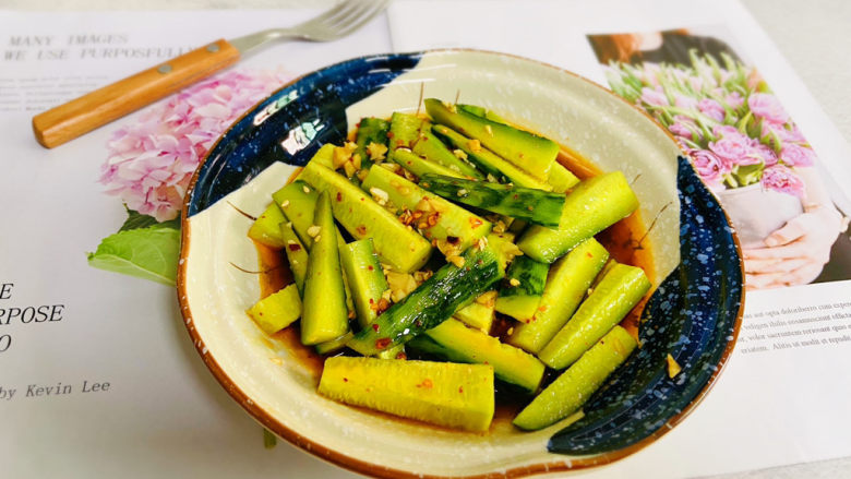 酸辣黄瓜条开胃小菜