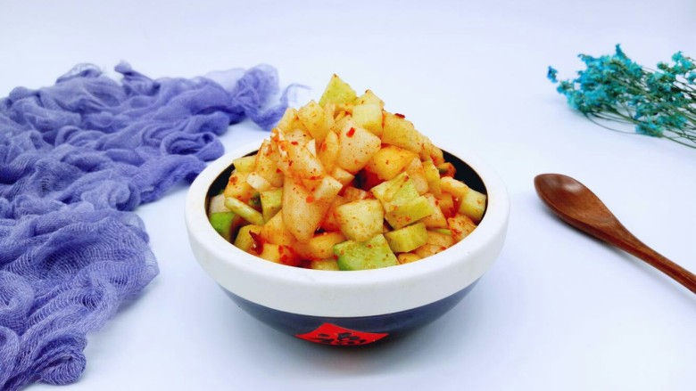 辣味开胃小菜酸辣萝卜丁