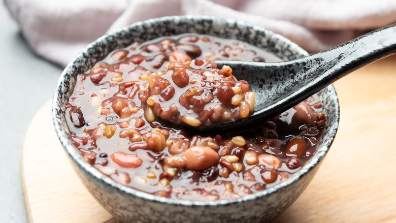 天气渐凉来一碗十谷米粥暖暖身吧