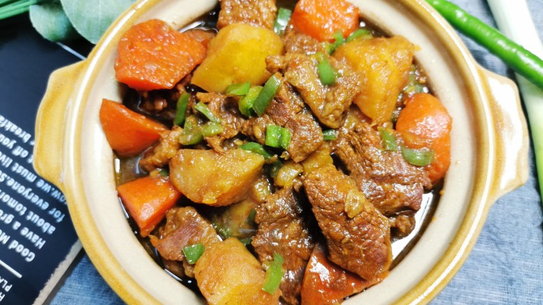 红焖牛肉