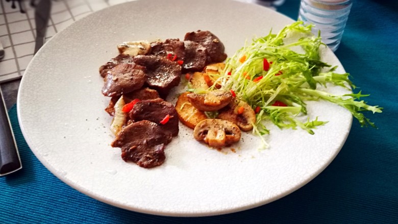 创意菜香烤黑椒口条