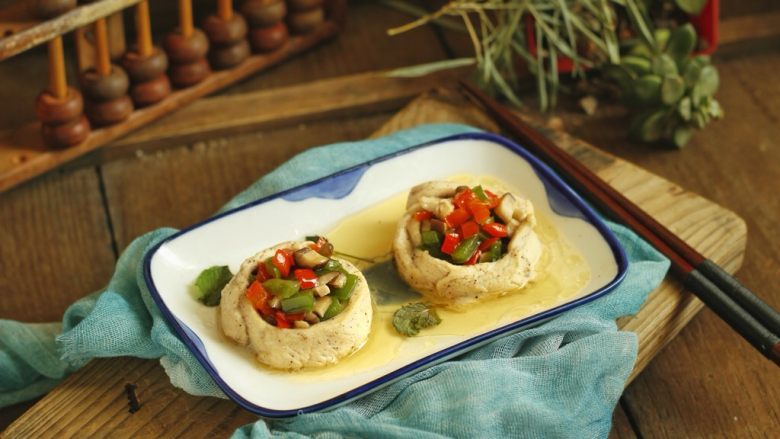 少油减脂菜彩蔬鸡肉盏