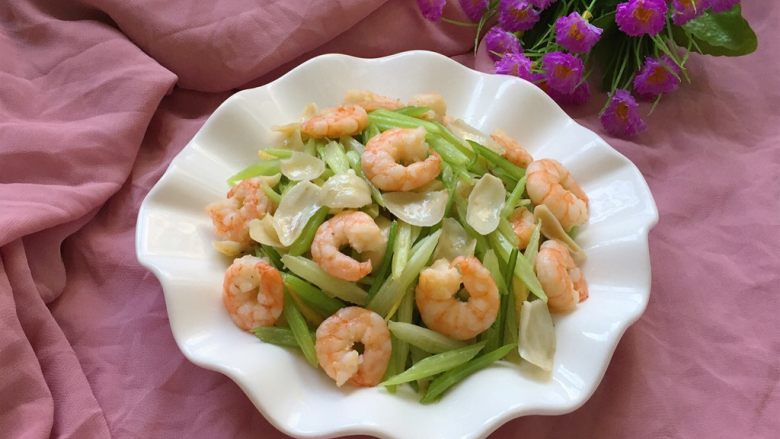 西芹百合炒虾仁