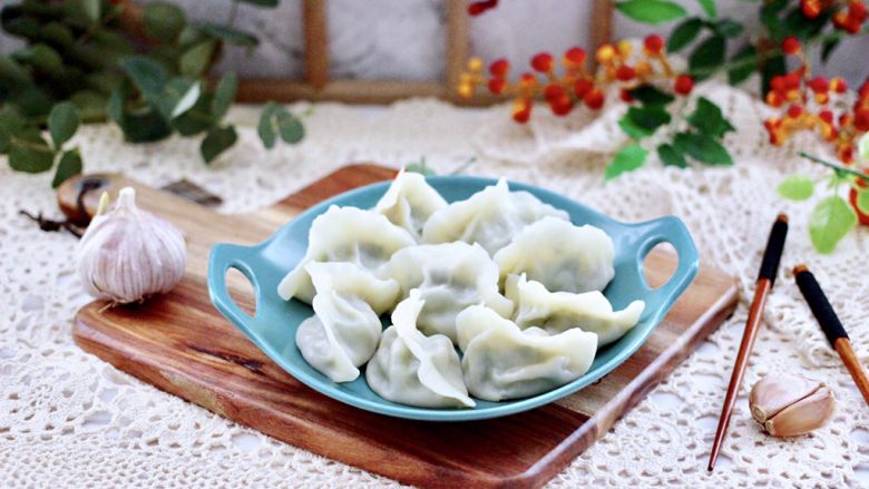 冬至美食牛肉茼蒿饺子