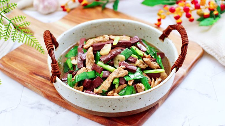 蒜香梅花肉炒猪血