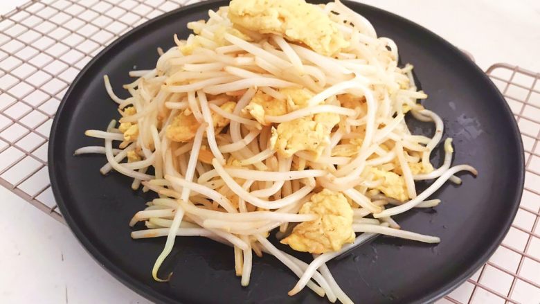 减脂快手菜银芽炒蛋