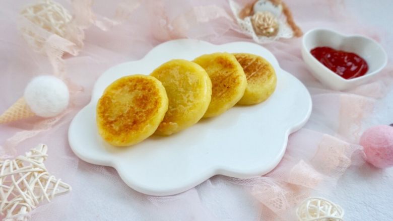 圆土豆芝士土豆饼