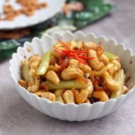 绿色美食腰果西芹开胃炒