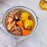 猪骨莲藕玉米胡萝卜汤