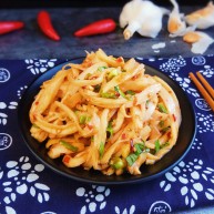 辣味凉拌手撕杏鲍菇