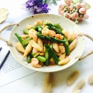 双笋炒虾仁芦笋玉米笋