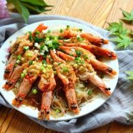 蒜蓉粉丝蒸大虾