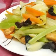 清爽开胃西芹百合