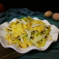 韭黄炒鸡蛋