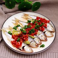 剁椒清蒸海鲫鱼