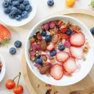 缤纷元气早餐酸奶蜂蜜鲜果麦片