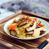 开胃健脾冬笋炒香菇