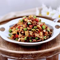 牛肉粒香辣藕丁