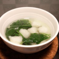 虾丸菠菜汤