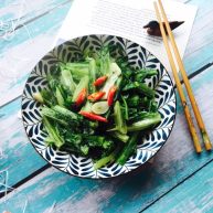 家常菜清炒油麦菜