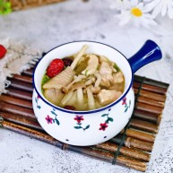 猴头菇鸡汤