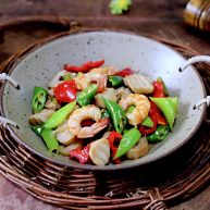 杏鲍菇虾仁三椒小炒