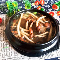 茶树菇排骨汤