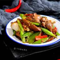 辣椒炒鸡肝