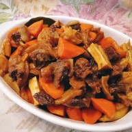胡萝卜炖牛腩
