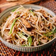 豆芽炒鸡肉