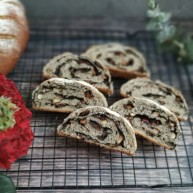 黑芝麻全麦核桃红枣软欧包安安原创