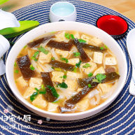海带豆腐汤