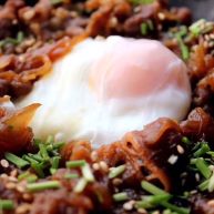 好吃易做无油减肥的仿食其家牛肉丼含番茄牛肉丼的制作