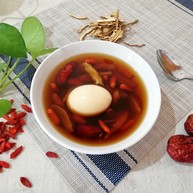 当归红糖煮鸡蛋