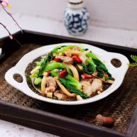 蒜香杏鲍菇青菜炒花肉