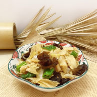 青椒腐竹炒木耳