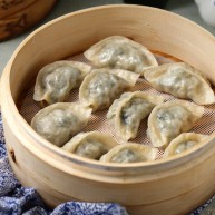 猪肉山芹馅蒸饺
