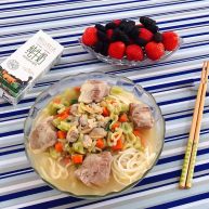 排骨蚬子时蔬面